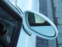 Nahaufnahme - R&uuml;ckspiegel im Cup-Design auf der Beifahrerseite - Detail